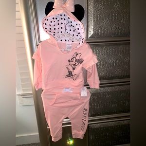 Minnie Mouse 3-6 months baby girls outfit never worn